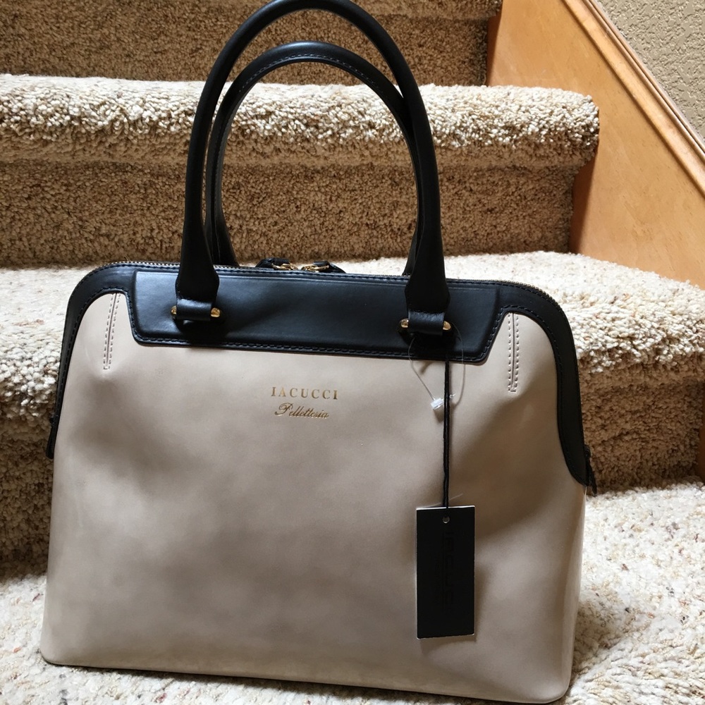 IACUCCI Pelletteria Leather Bag